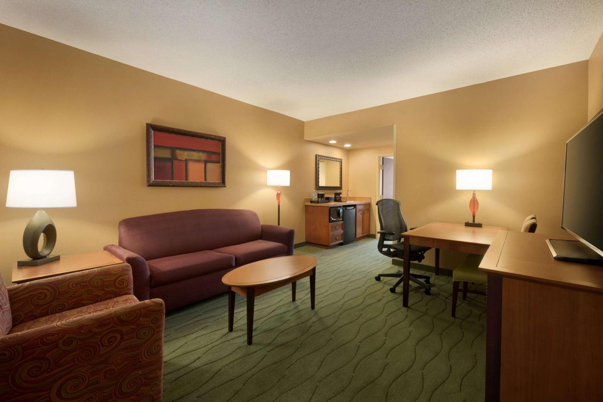 Embassy Suites East Peoria Hotel And Riverfront Conference Center Exterior foto